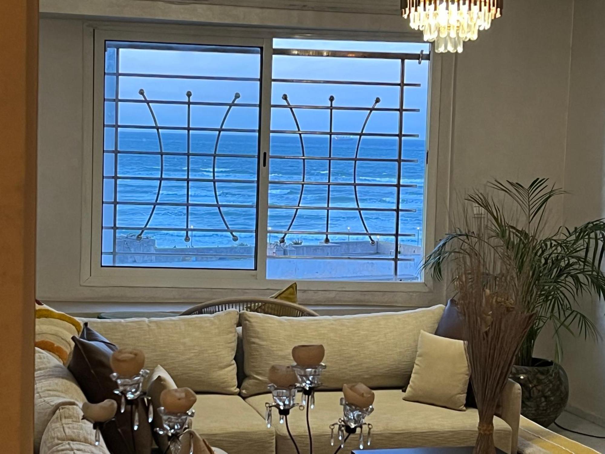 Bel Appartement Avec Une Belle Vue Sur La Grande Mosquee Hassan II Et La Mer Casablanca Exterior photo